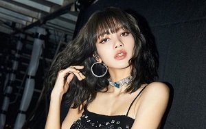 Lisa Black Pink tiếp tục lộ clip nện nhau